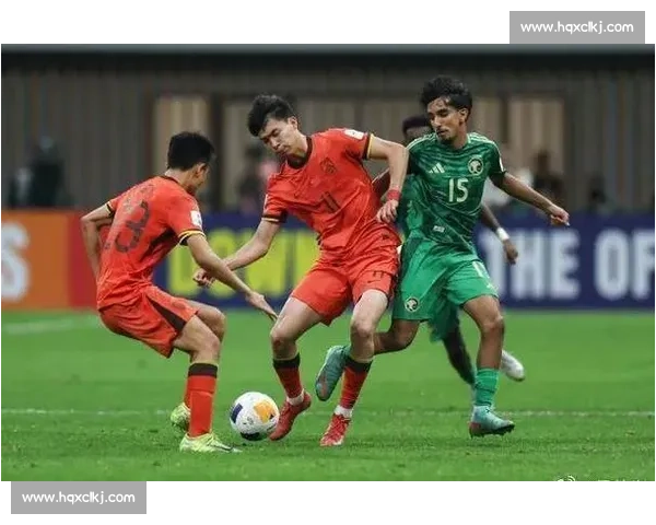 男足迎战乌兹别克斯坦关键一役全力争胜检验备战成色阵容状态与战术执行